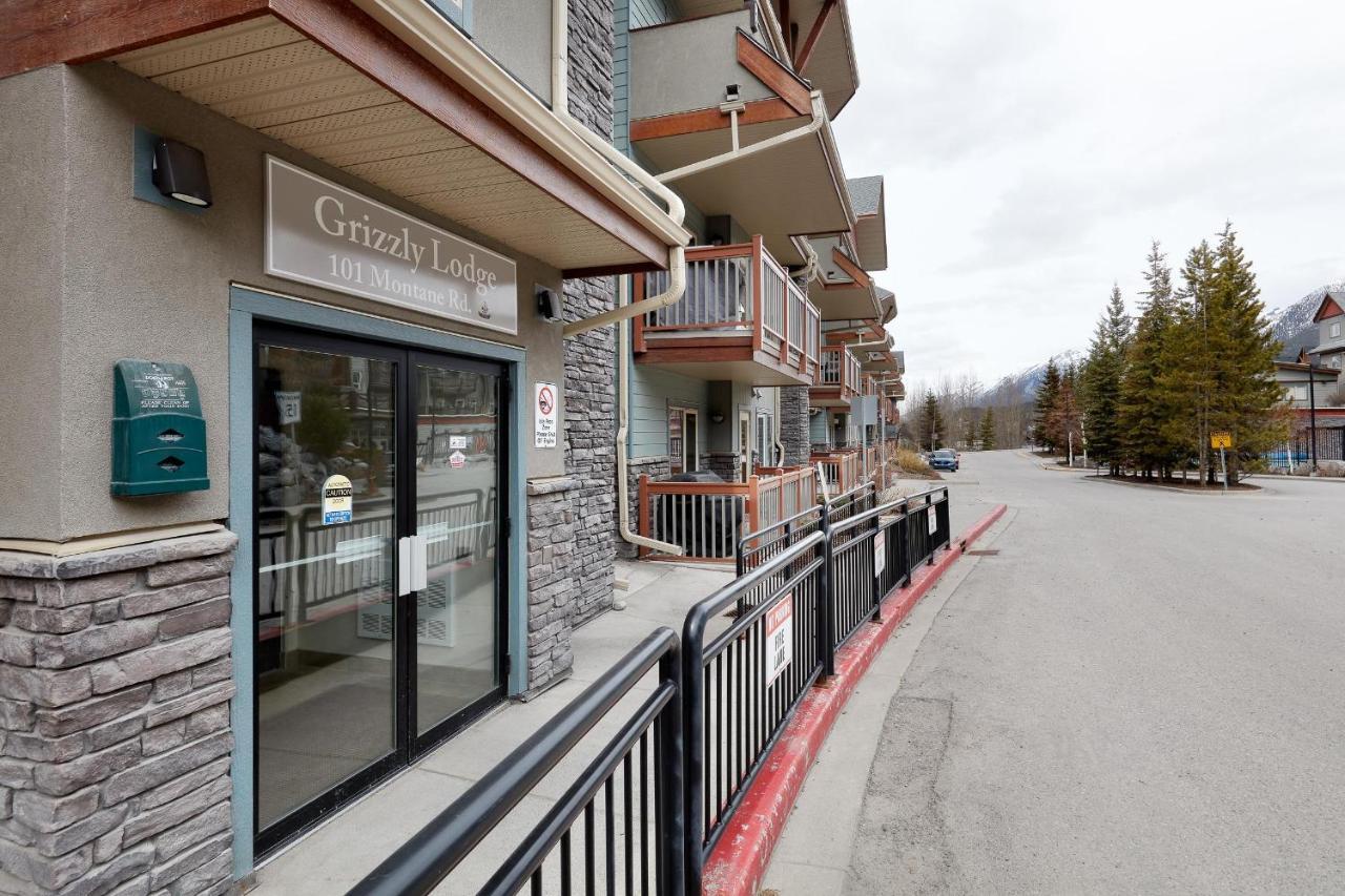 Newly Renovated Grizzly Lodge, Spacious 3Br 2Ba With Open Pool, Hot Tub キャンモア エクステリア 写真